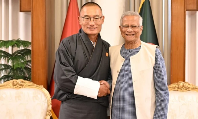 ভুটানের প্রধানমন্ত্রীর সঙ্গে প্রধান উপদেষ্টার সৌজন্য সাক্ষাৎ